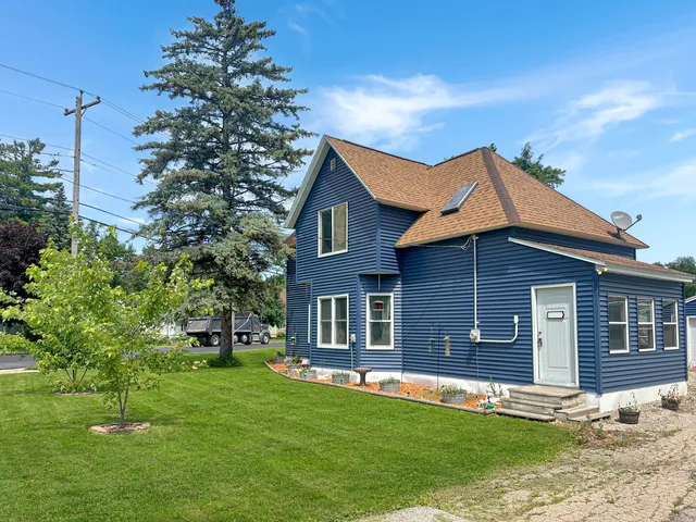 $250,000 | N5680 2nd Street, Shiocton, WI 54170