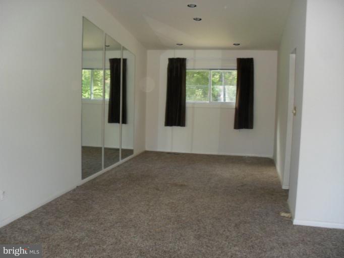 4737 Byron Road Baltimore, MD 21244 - Photo 9 of 18 Dining Room