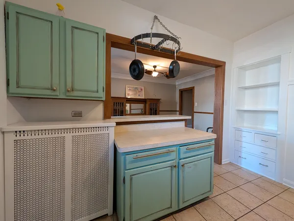 $350,000 | 1326 West Albion Avenue, Unit 1, Chicago, IL 60626