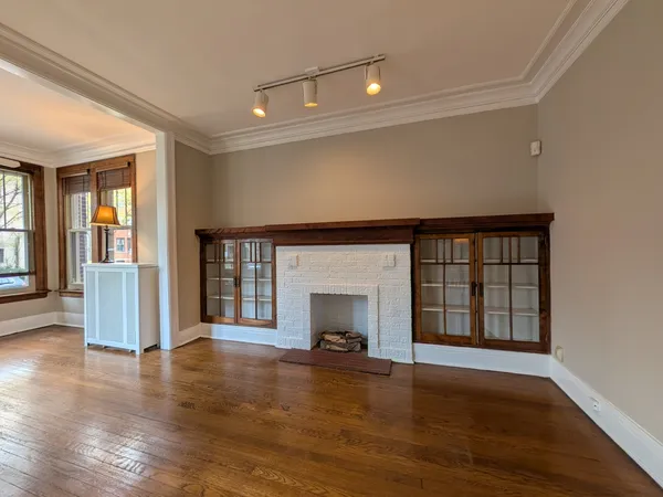$350,000 | 1326 West Albion Avenue, Unit 1, Chicago, IL 60626