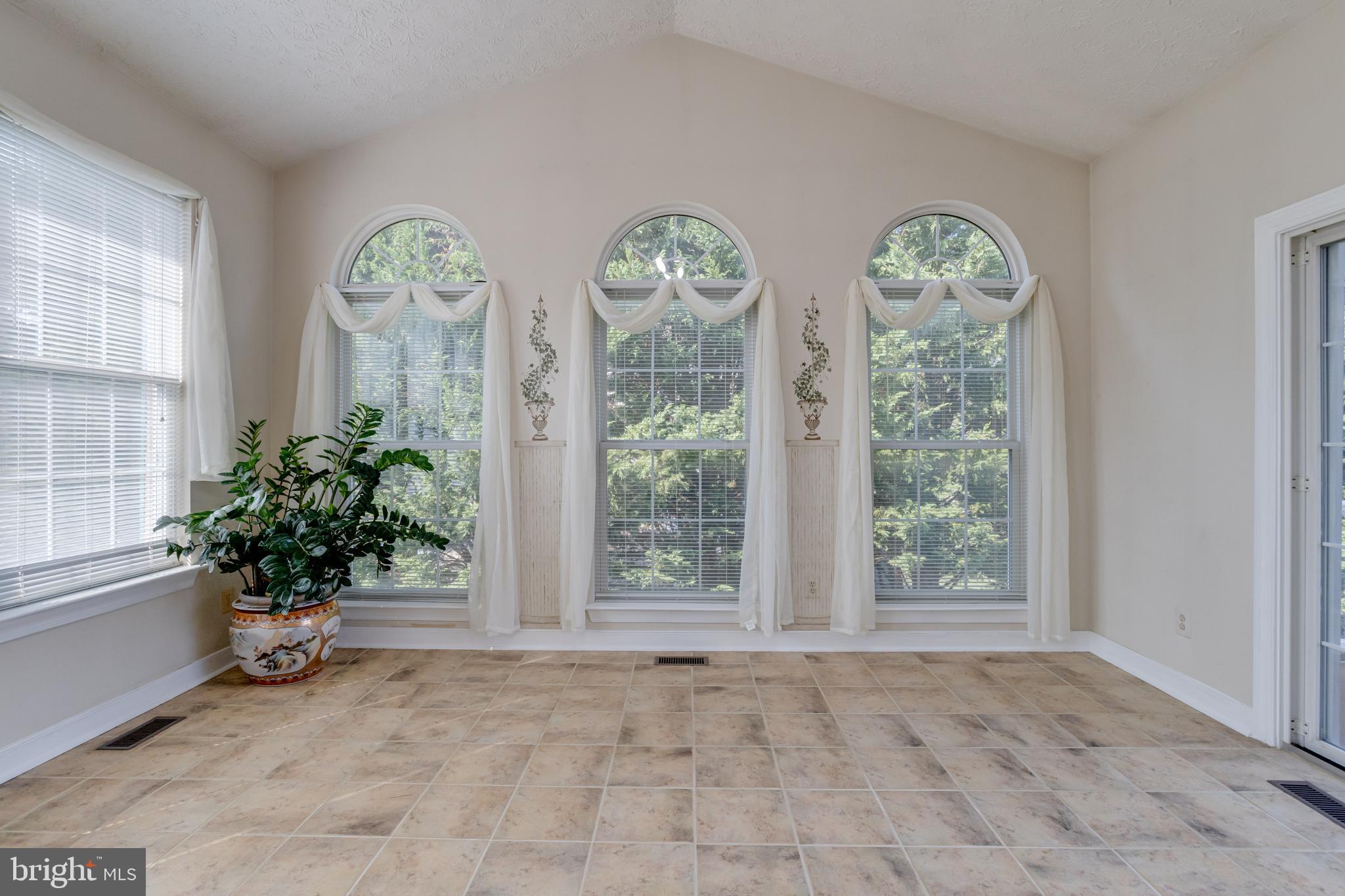 541 Stratford Road Fallston, MD 21047 - Photo 16 of 116