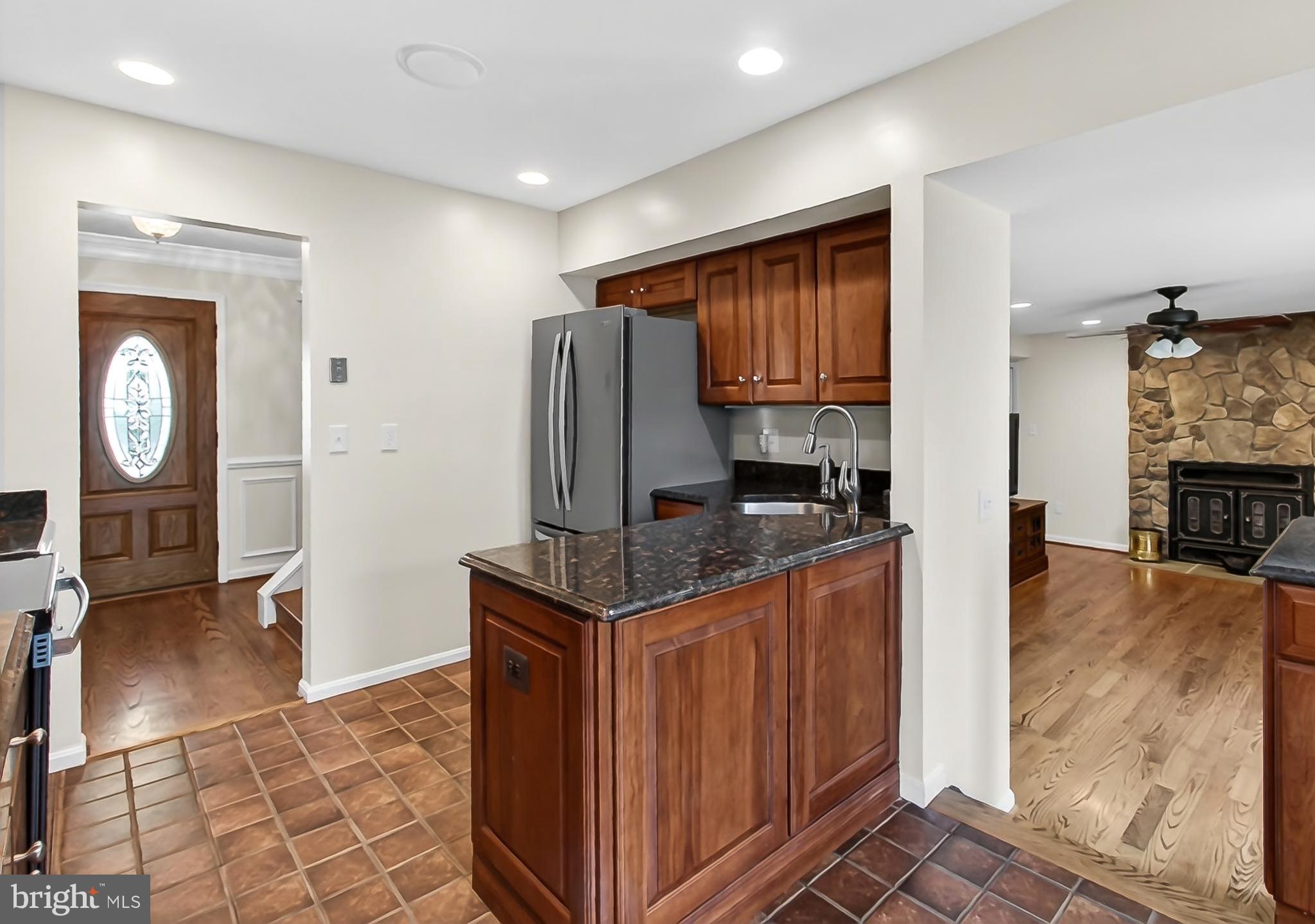 15117 Philip Lee Road Chantilly, VA 20151 - Photo 17 of 71