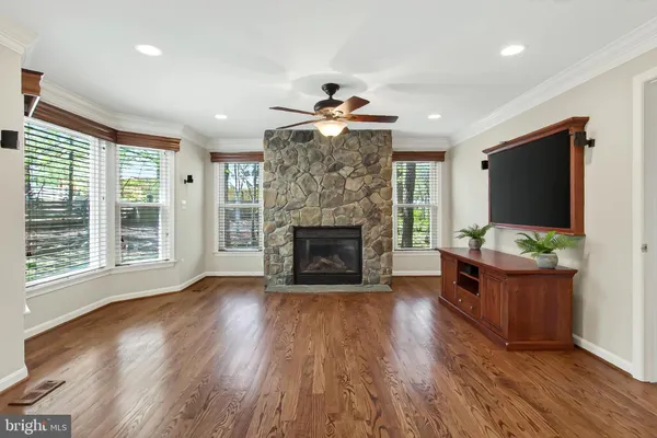 $989,900 | 15117 Philip Lee Road, Chantilly, VA 20151