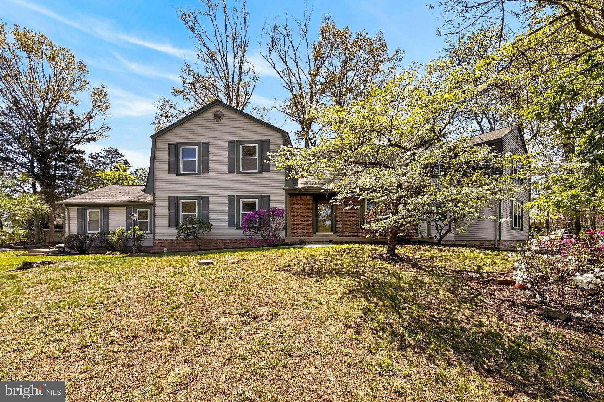 15117 Philip Lee Road Chantilly, VA 20151 - Photo 3 of 80 a house view with a outdoor space