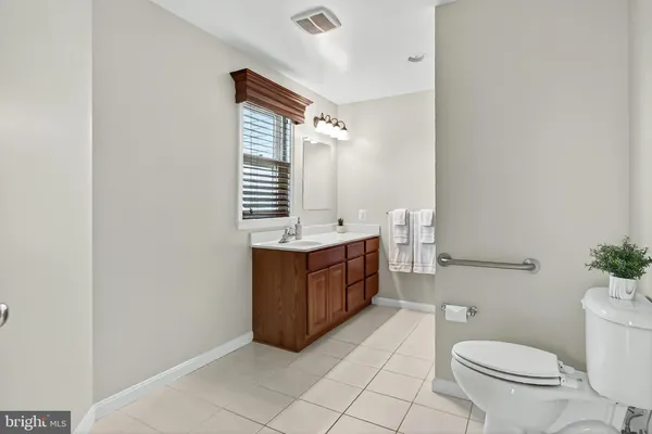 $989,900 | 15117 Philip Lee Road, Chantilly, VA 20151