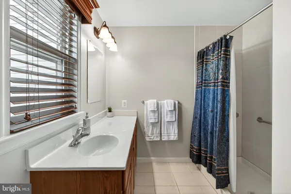 $989,900 | 15117 Philip Lee Road, Chantilly, VA 20151