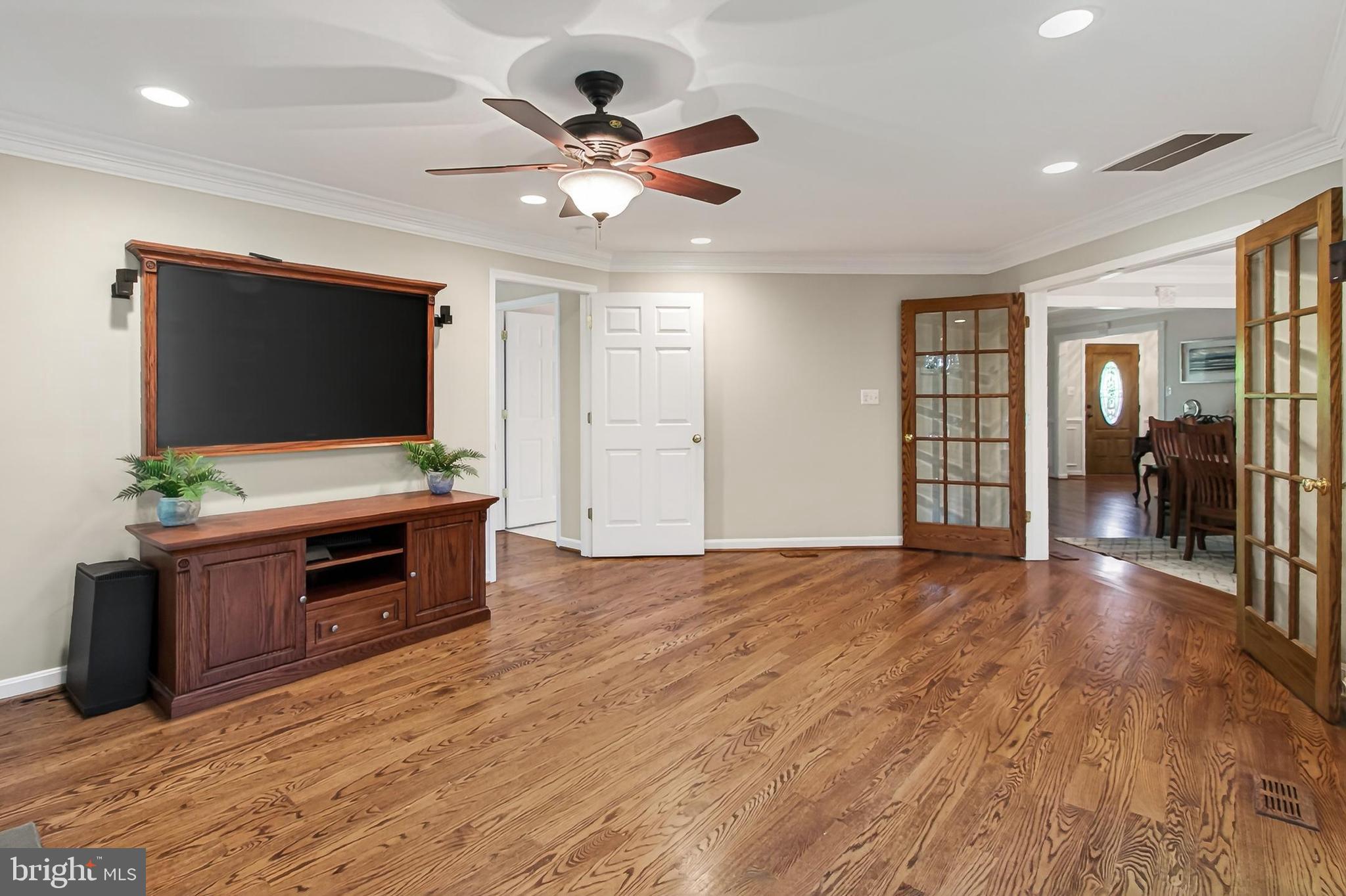 15117 Philip Lee Road Chantilly, VA 20151 - Photo 37 of 80