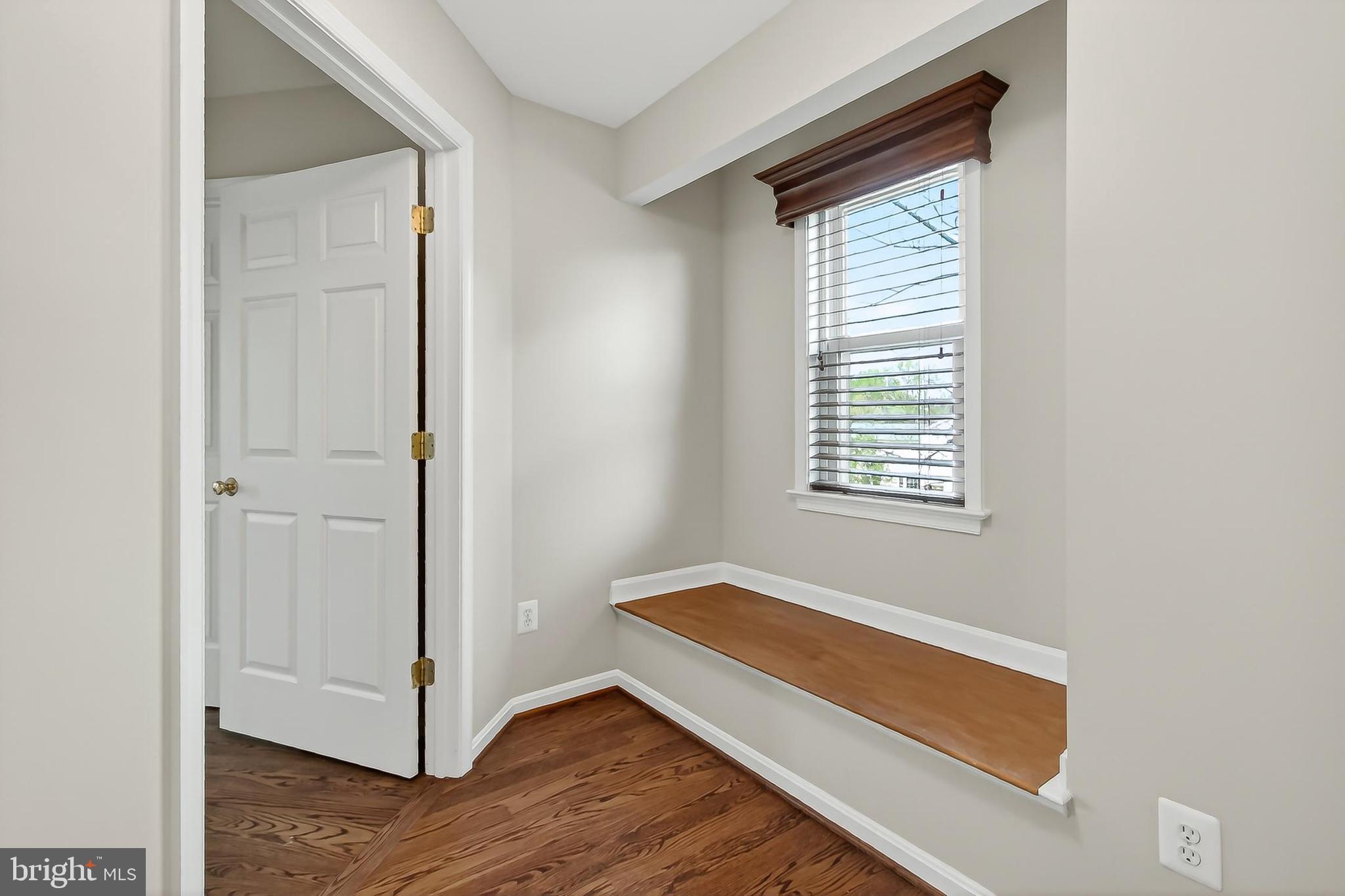 15117 Philip Lee Road Chantilly, VA 20151 - Photo 44 of 71