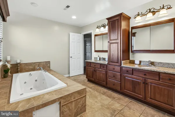 $989,900 | 15117 Philip Lee Road, Chantilly, VA 20151
