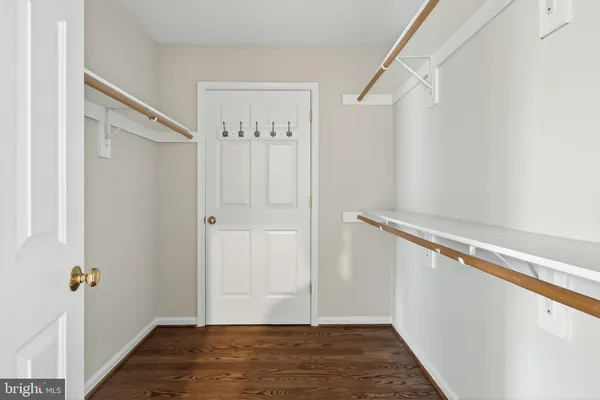 $989,900 | 15117 Philip Lee Road, Chantilly, VA 20151