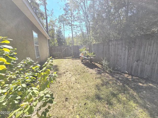 $1,850 | 13805 Flamingo Avenue, Fountain, FL 32438