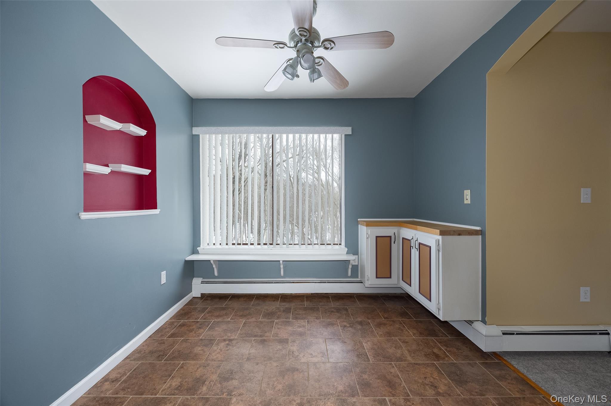 3 Hook Road, Unit 72H Poughkeepsie, NY 12601 - Photo 8 of 23 Eat in kitchen