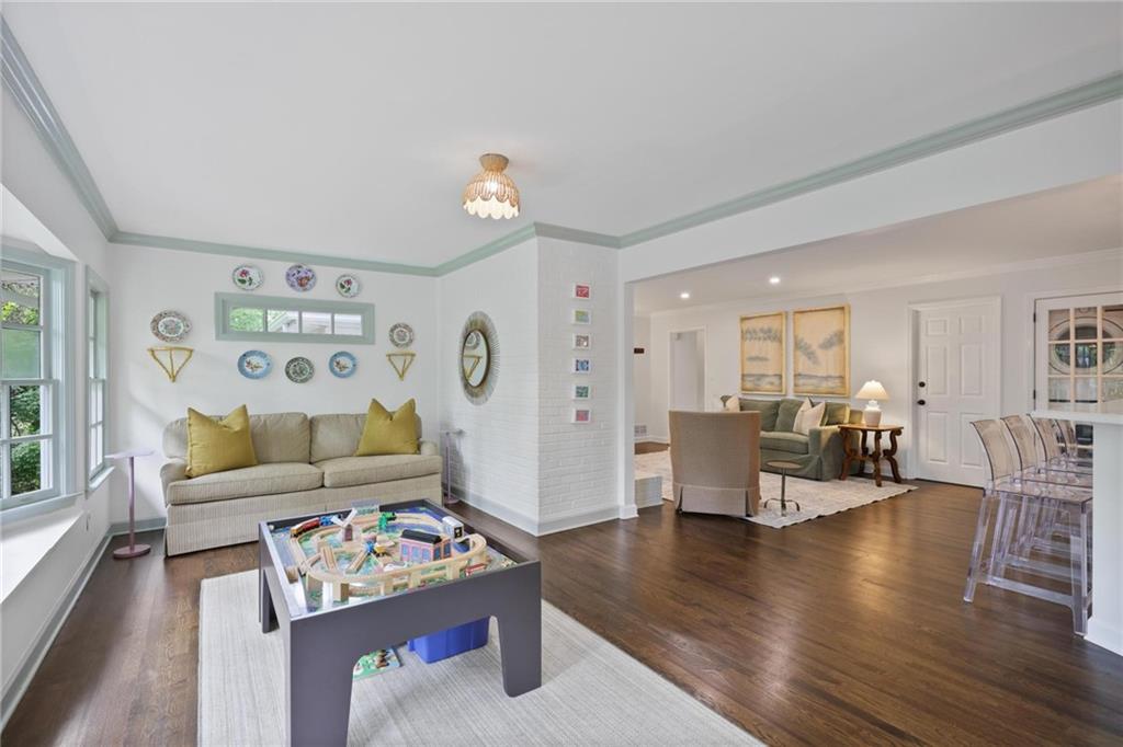 345 Franklin Road Atlanta, GA 30342 - Photo 11 of 34