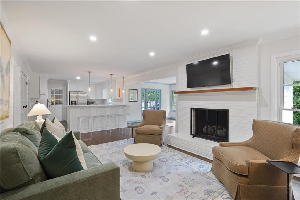 345 Franklin Road Atlanta, GA 30342 - Photo 9 of 34