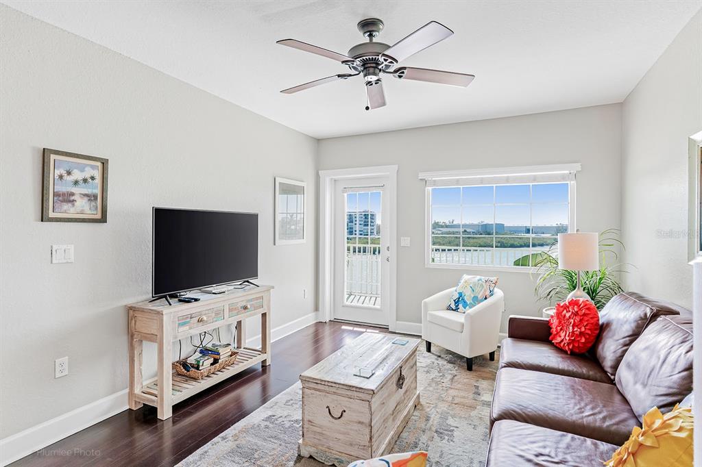 399 2nd Street, Unit 416 Indian Rocks Beach, FL 33785 - Photo 9 of 39 Gallery Image 9