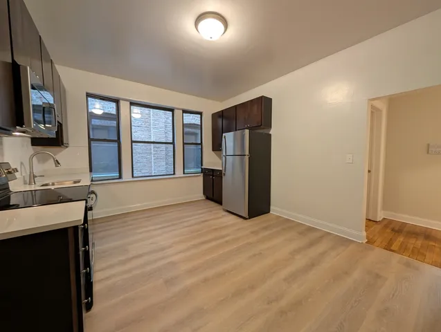 $2,995 | 2323 North Kedzie Boulevard, Unit 1, Chicago, IL 60647