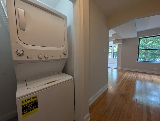 $2,995 | 2323 North Kedzie Boulevard, Unit 1, Chicago, IL 60647