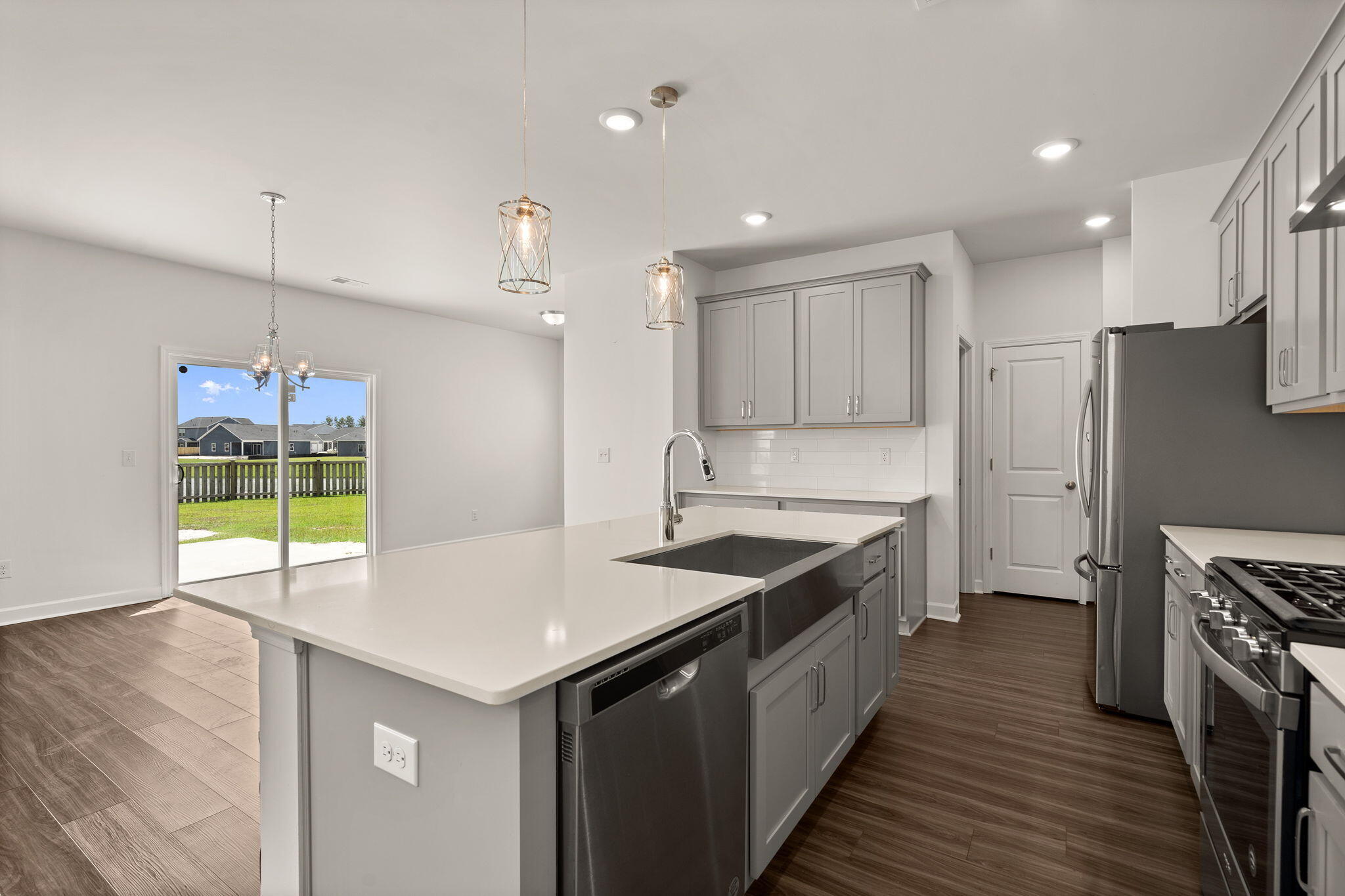 409 Trevi Lane Summerville, SC 29486 - Photo 14 of 37 14-web-or-mls-13