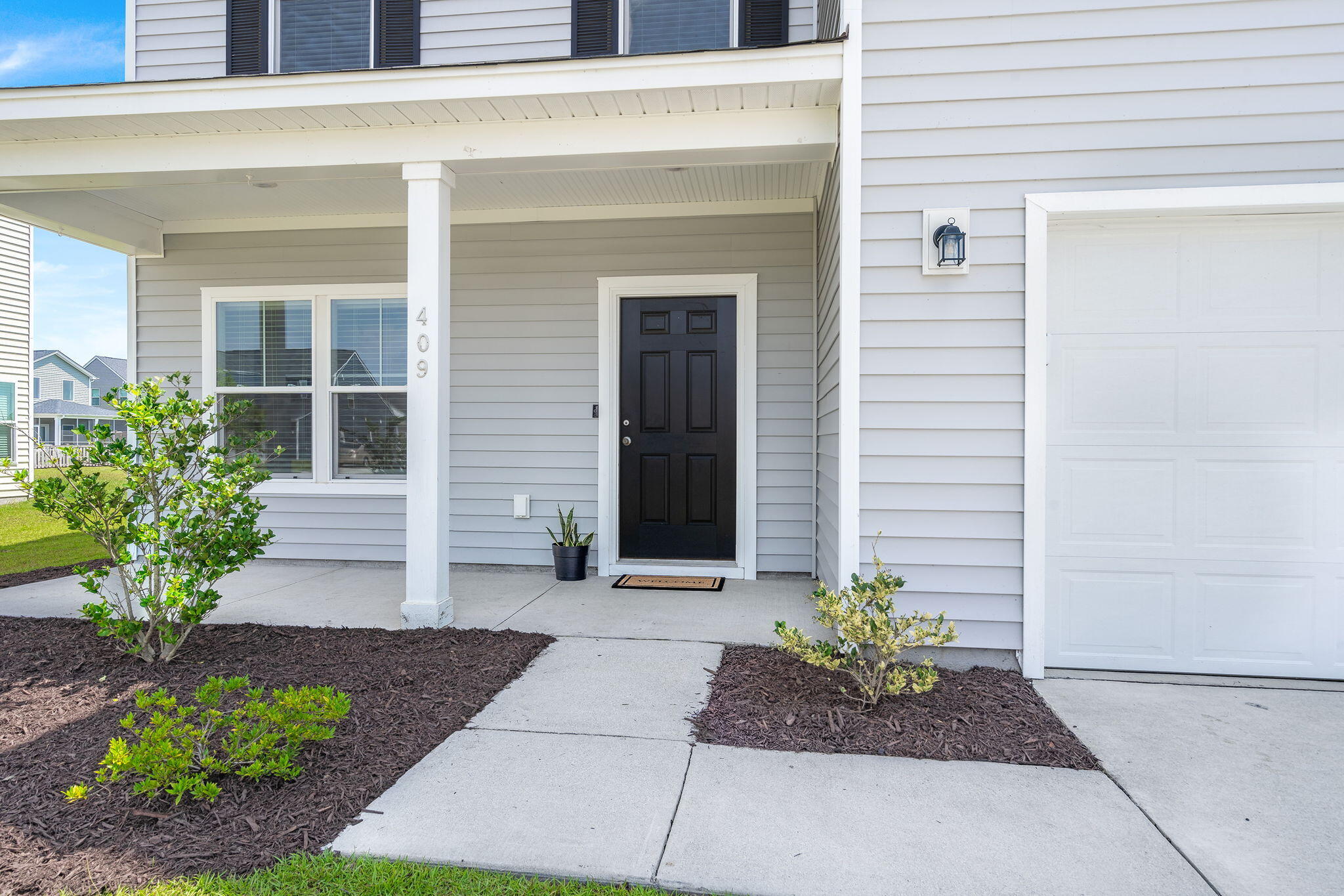 409 Trevi Lane Summerville, SC 29486 - Photo 4 of 37 4-web-or-mls-3