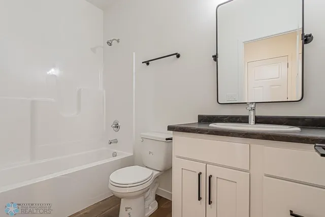 $608,954 | 3187 66th Avenue South, Fargo, ND 58104