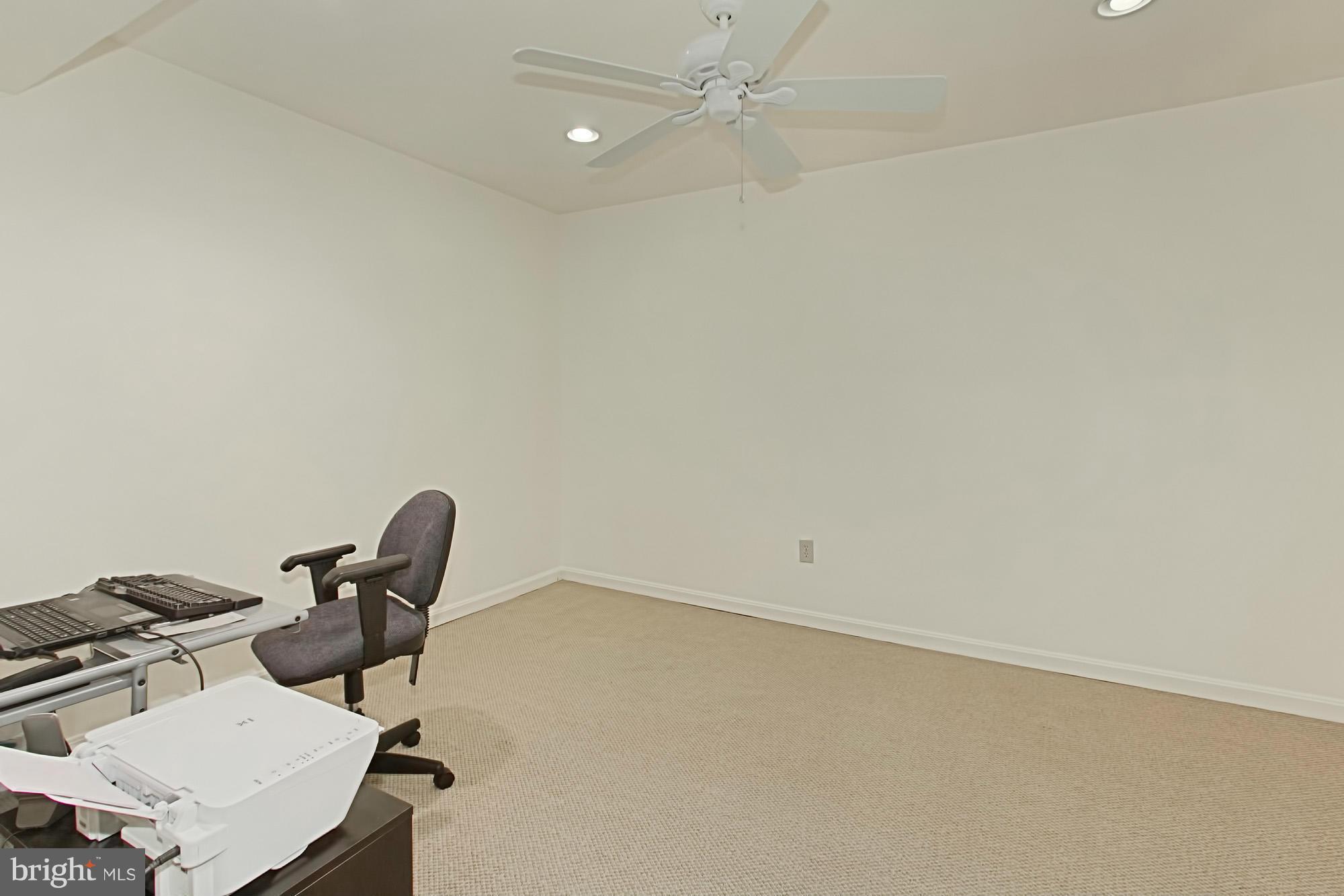 8132 Greeley Boulevard Springfield, VA 22152 - Photo 22 of 30 Interior (General)