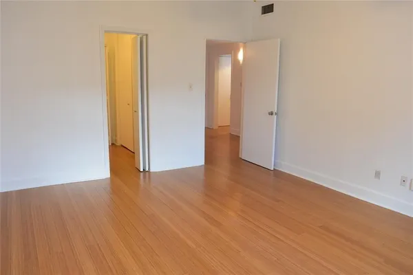 $1,295 | 2425 Underwood Street, Unit 350, Houston, TX 77030