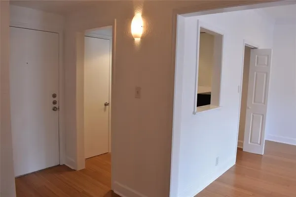 $1,295 | 2425 Underwood Street, Unit 350, Houston, TX 77030