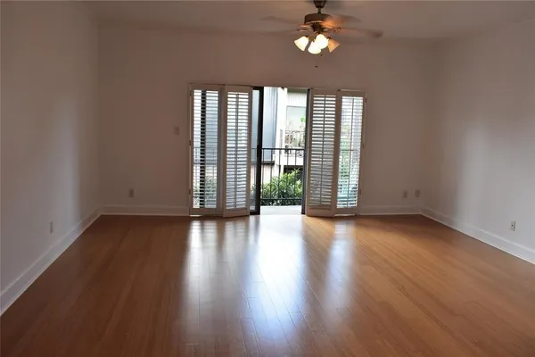 $1,295 | 2425 Underwood Street, Unit 350, Houston, TX 77030