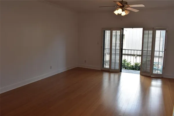 $1,295 | 2425 Underwood Street, Unit 350, Houston, TX 77030