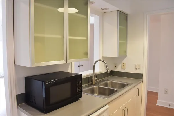$1,295 | 2425 Underwood Street, Unit 350, Houston, TX 77030