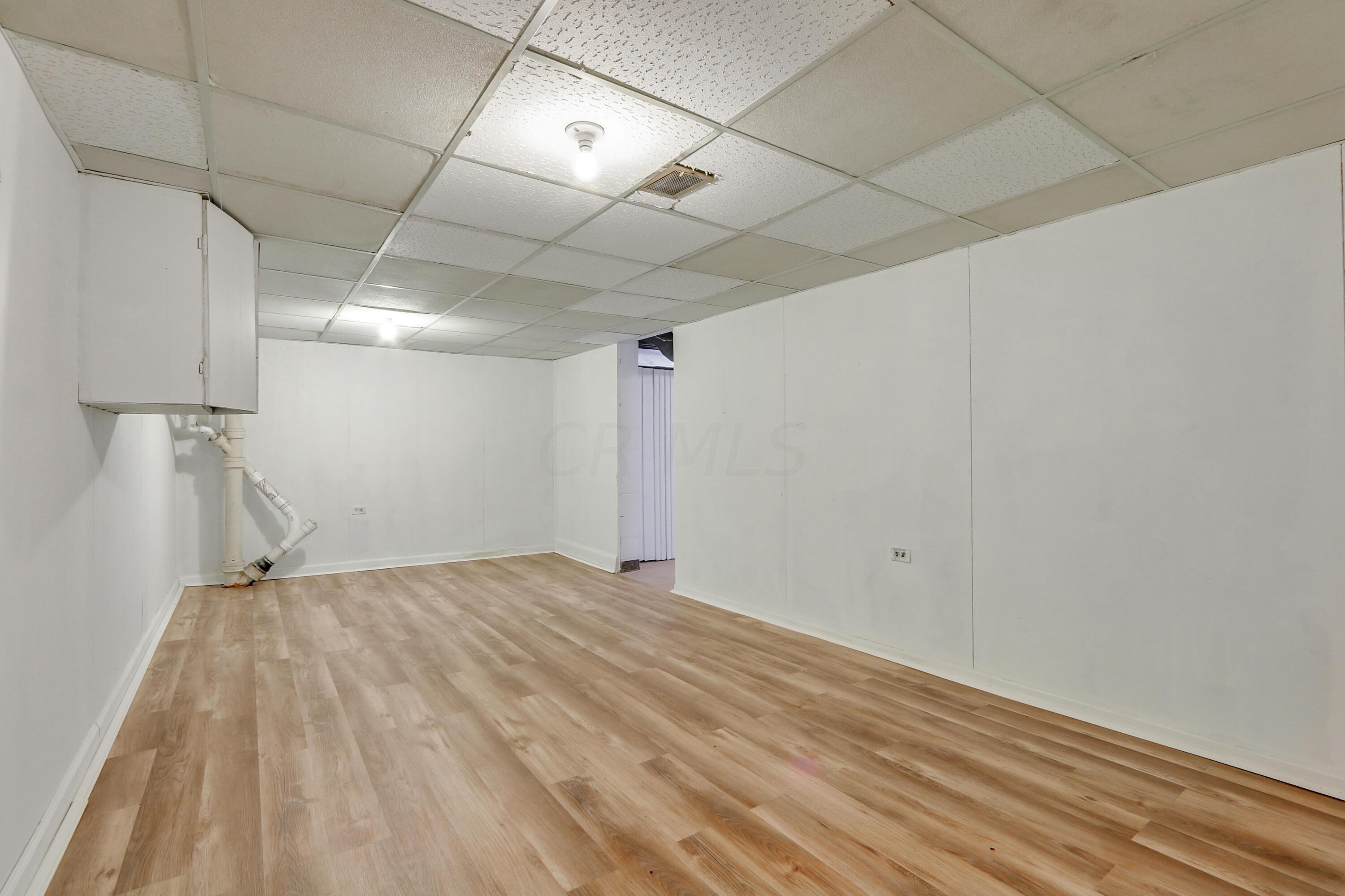 70 North James Road Columbus, OH 43213 - Photo 35 of 41 Gallery Image 35