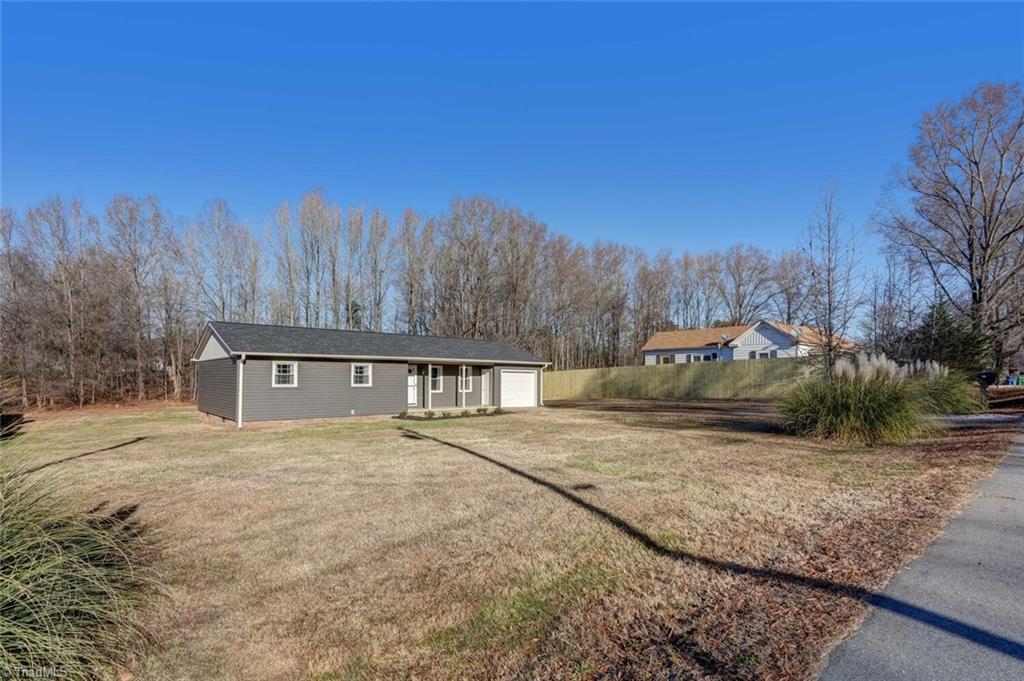 780 Summit Loop Eden, NC 27288 - Photo 3 of 34