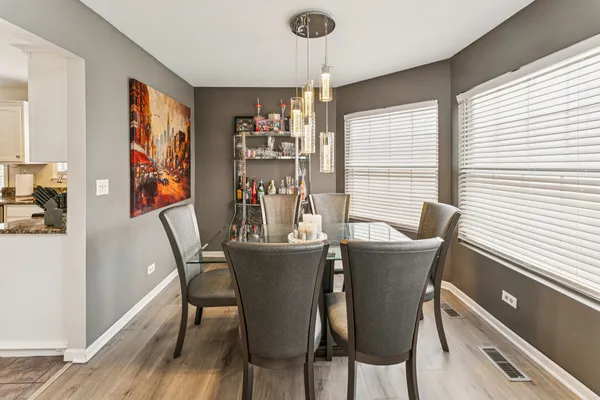 $354,900 | 500 Ascot Lane, Streamwood, IL 60107