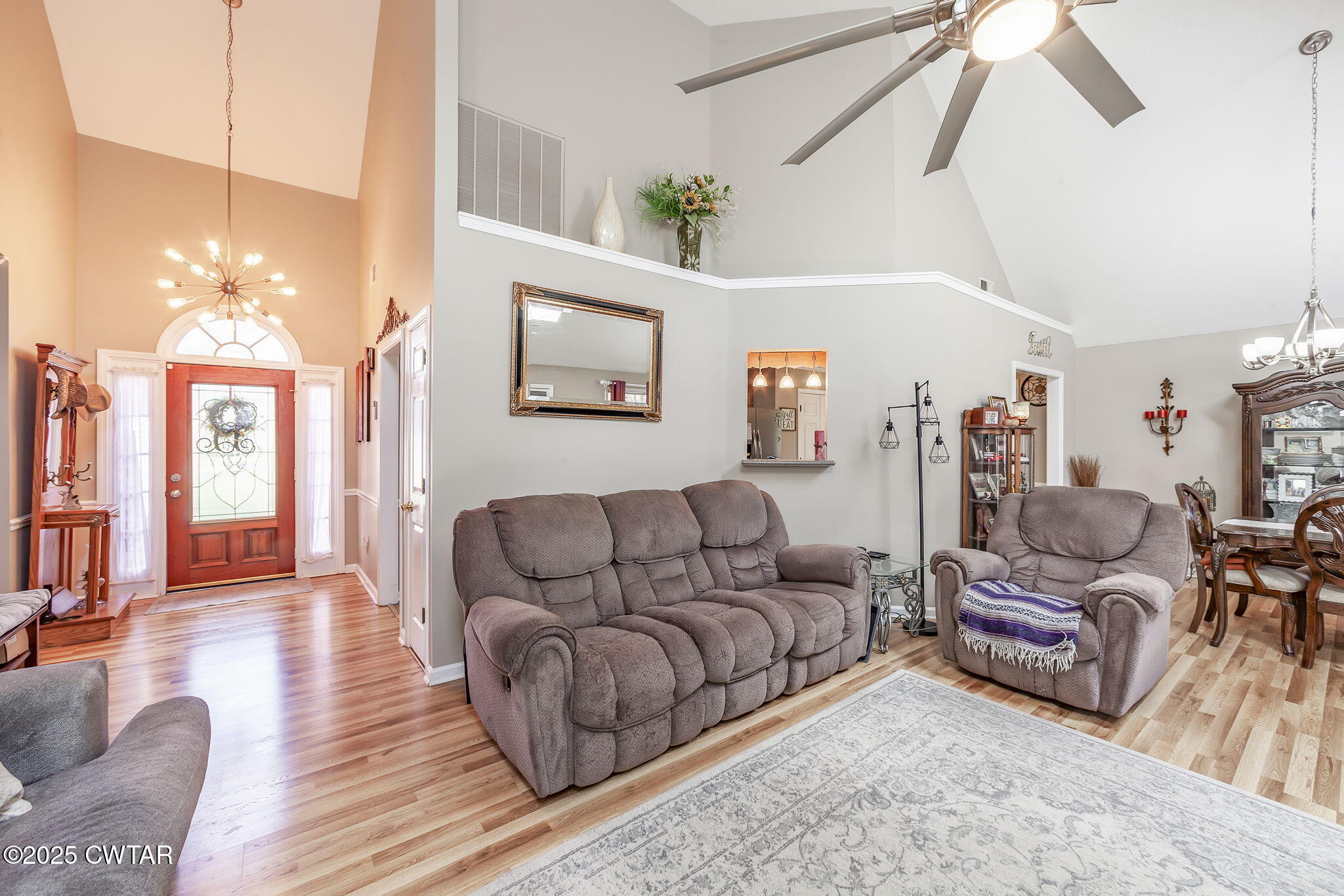 97 Autumn Valley Drive Jackson, TN 38305 - Photo 4 of 31 Family Room