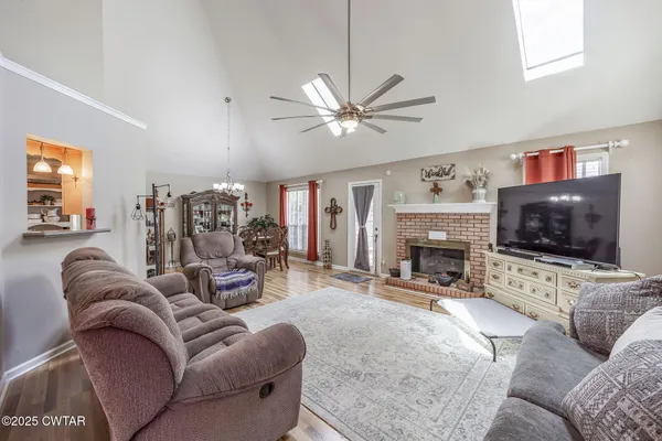$295,500 | 97 Autumn Valley Drive, Jackson, TN 38305