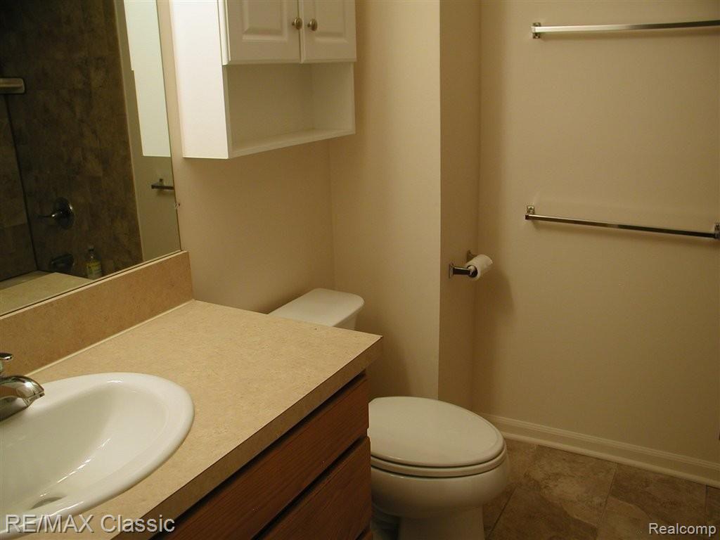 9374 Bennett Lake Road Fenton, MI 48430 - Photo 7 of 9 9374 Bennett Lk Rd (6).JPG