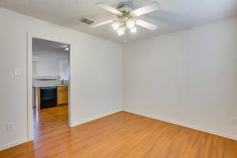 $229,990 | 3855 Hunters Point Way, Fort Worth, TX 76123