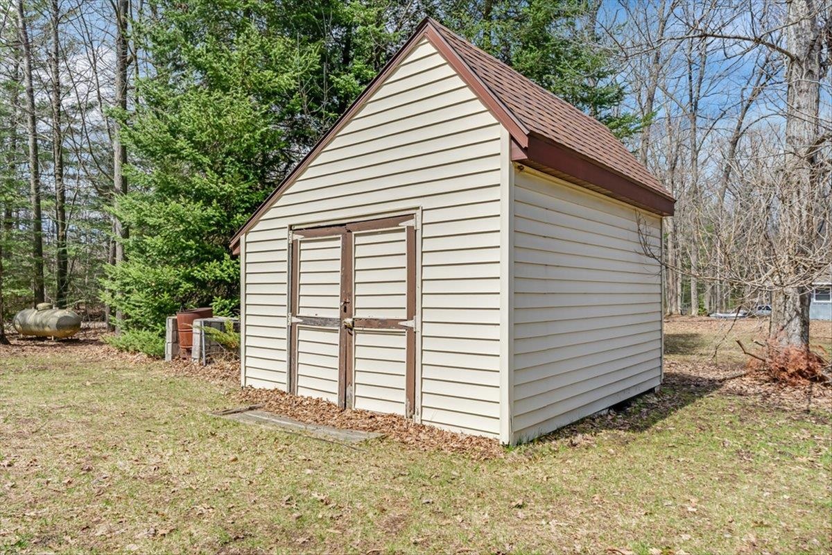 6992 Larry Street Hale, MI 48739 - Photo 20 of 51