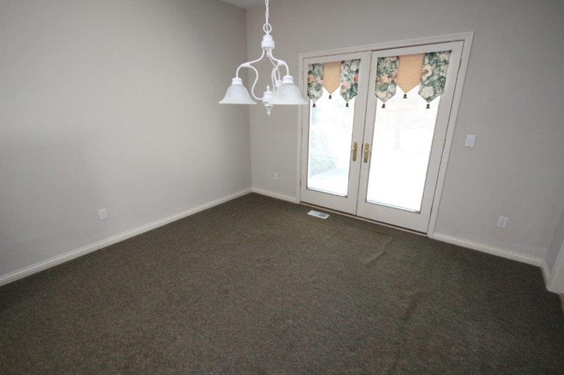 9825 Lyonhurst Road Fort Wayne, IN 46804 - Photo 3 of 18 Gallery Image 3