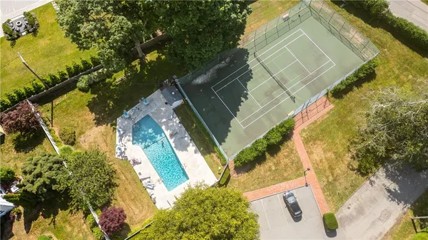 $3,400 | 364 Bellevue Avenue, Unit 5A, Newport, RI 02840