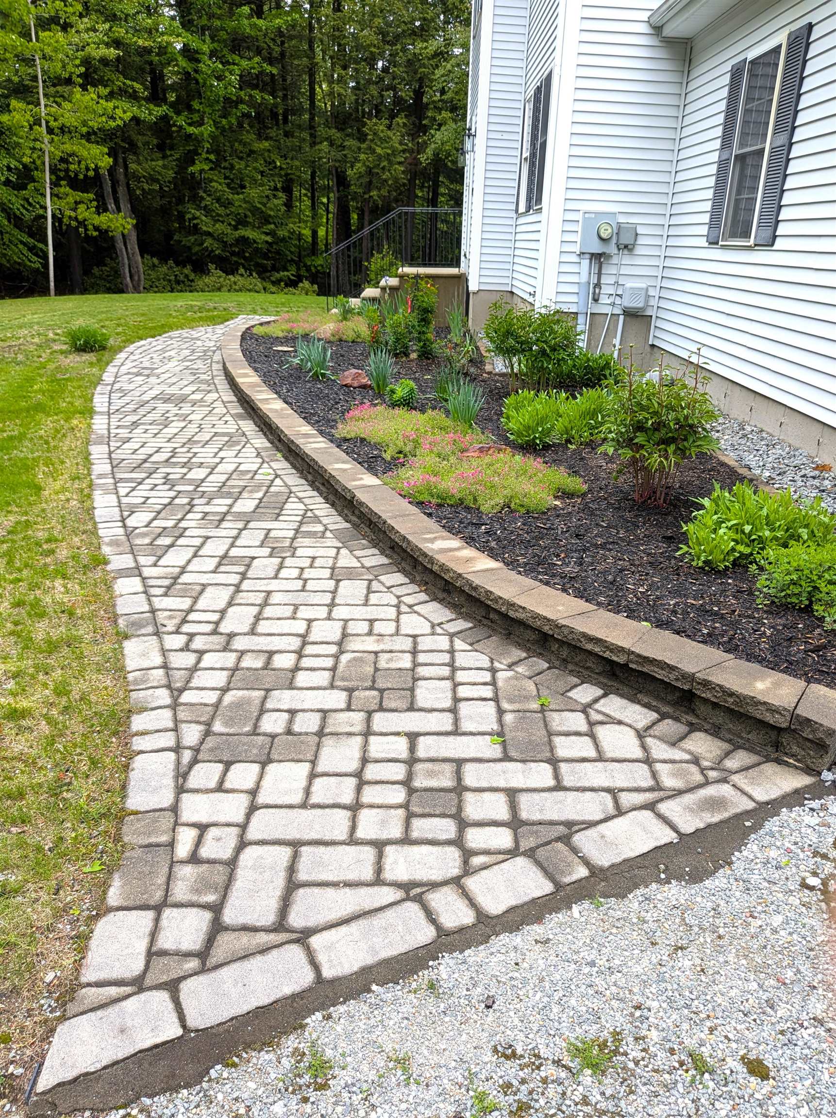 29 Bear Run Temple, NH 03084 - Photo 3 of 47