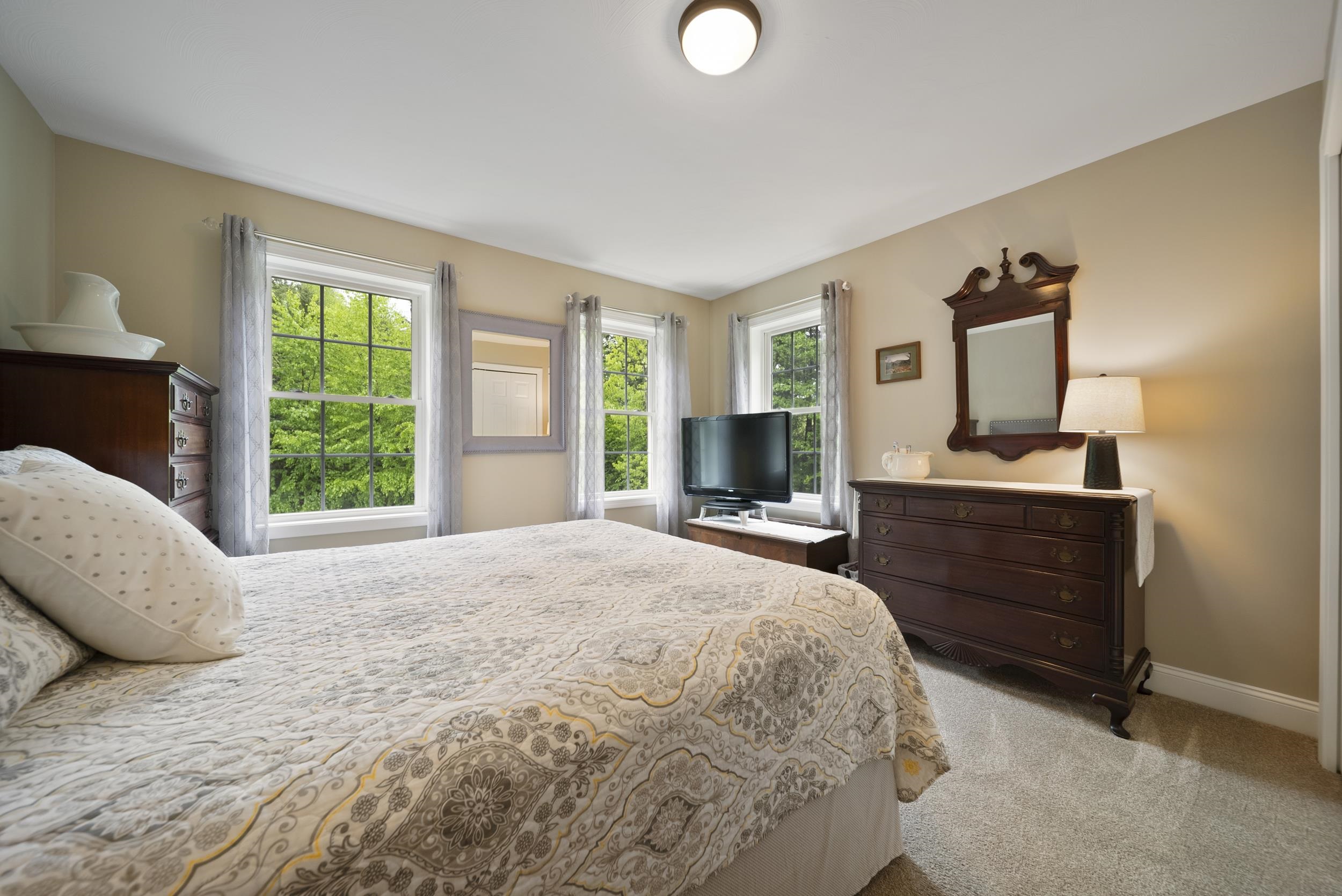 29 Bear Run Temple, NH 03084 - Photo 32 of 47