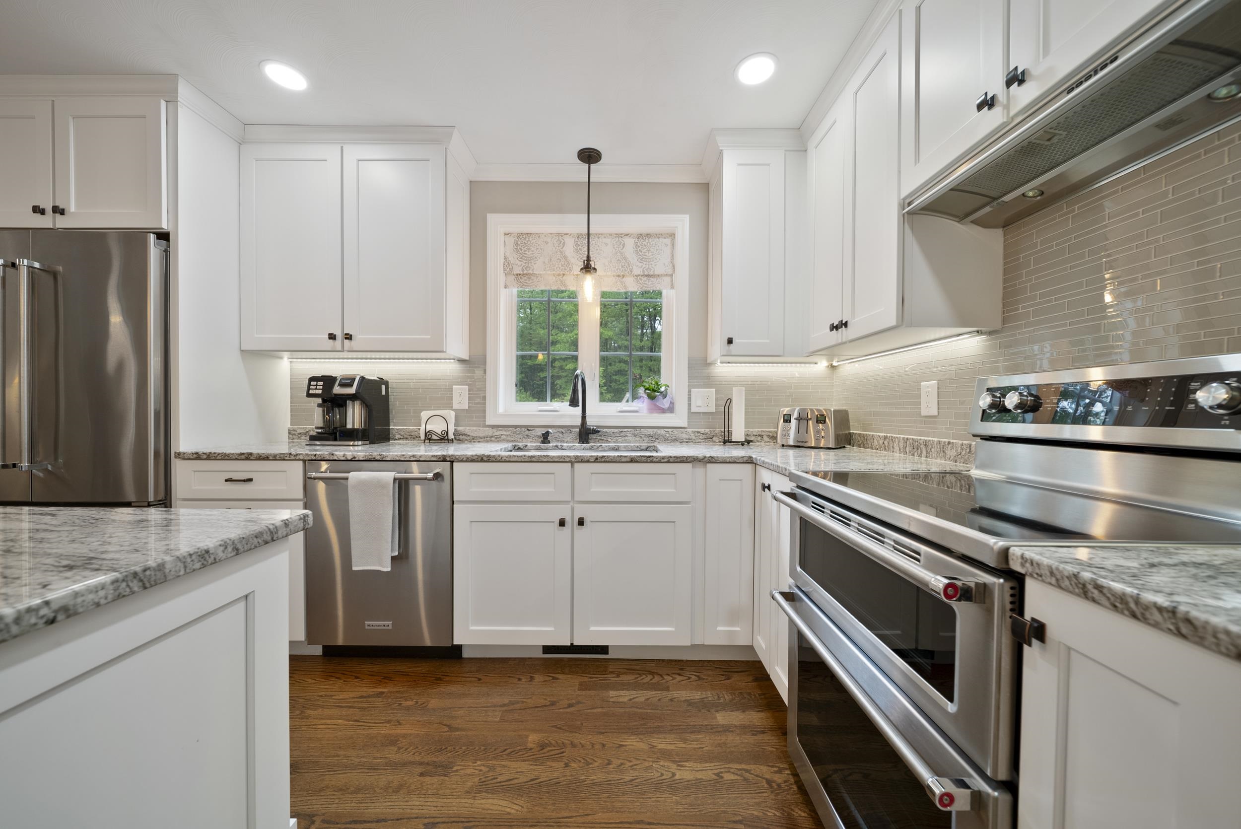 29 Bear Run Temple, NH 03084 - Photo 8 of 47