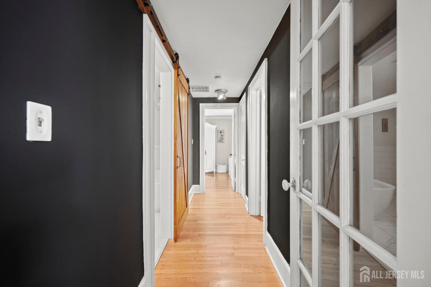 386 Franklin Road North Brunswick, NJ 08902 - Photo 12 of 66