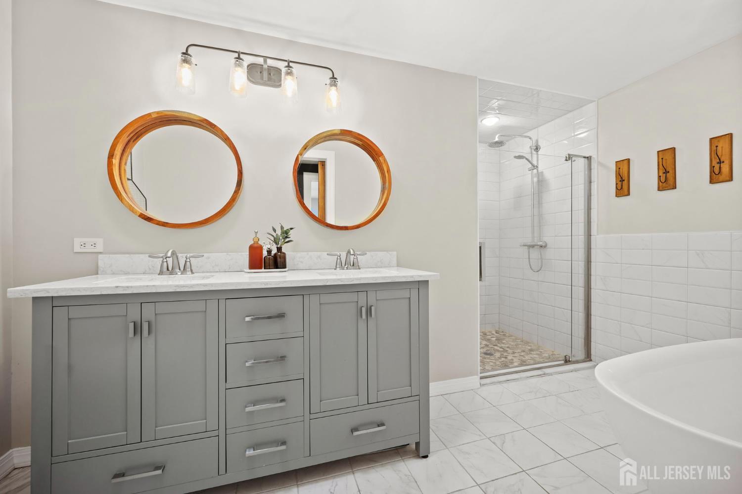 386 Franklin Road North Brunswick, NJ 08902 - Photo 13 of 66