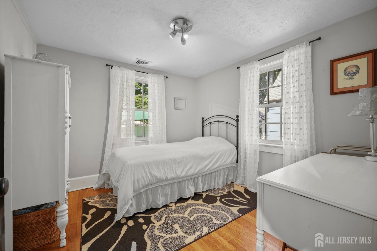 386 Franklin Road North Brunswick, NJ 08902 - Photo 17 of 66