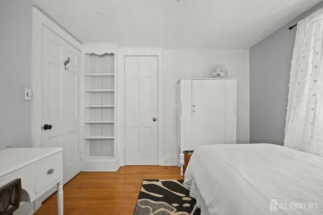 $685,000 | 386 Franklin Road, North Brunswick, NJ 08902