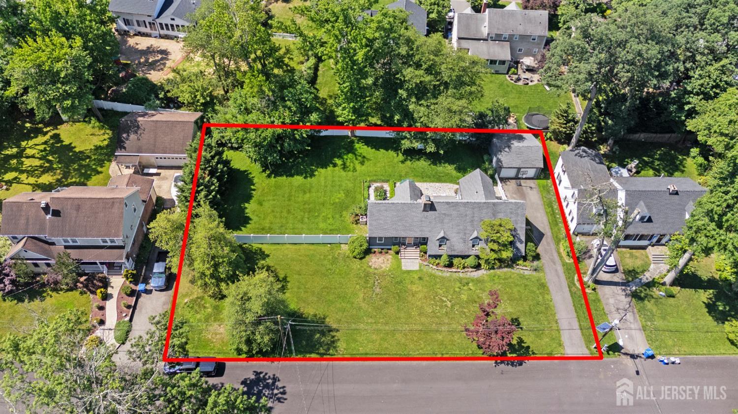 386 Franklin Road North Brunswick, NJ 08902 - Photo 2 of 66