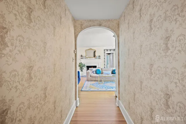 $685,000 | 386 Franklin Road, North Brunswick, NJ 08902