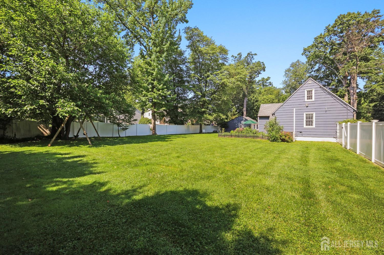 386 Franklin Road North Brunswick, NJ 08902 - Photo 58 of 66